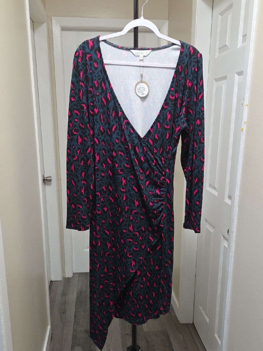NWT APRICOT Black Pink Leopard Print Wrap Dress Plus Size Long Sleeve Ruched - Picture 2 of 12